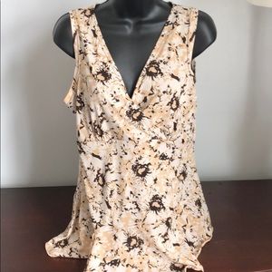 Women’s dress tank/blouse by Nine West.  Size M